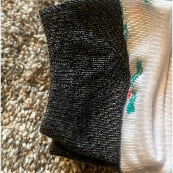 Majesty Brands Set of 10 Pair of No Show Mistle Toes Socks - Fits Sizes 4-10 - Picture 3 of 12